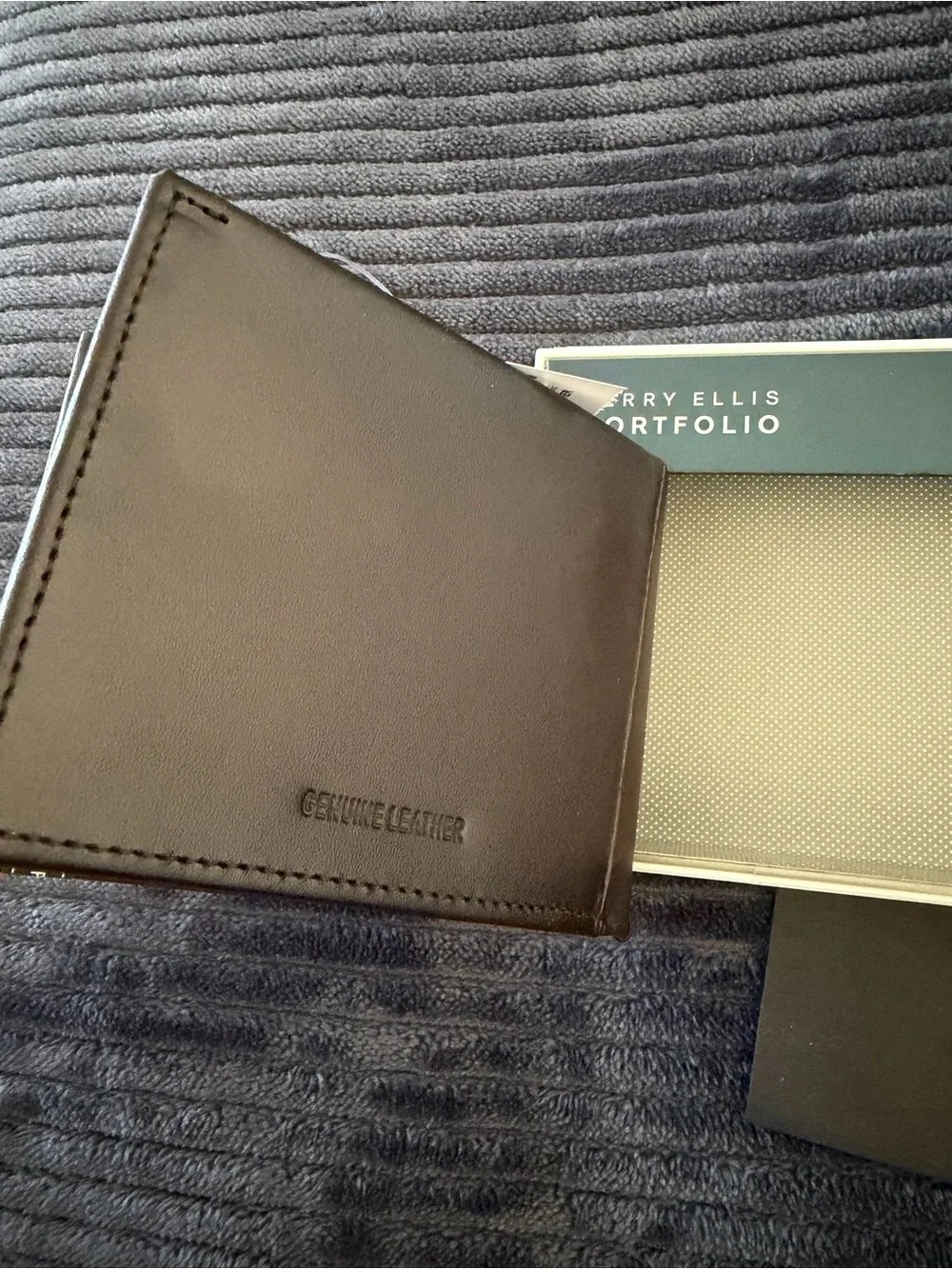 Perry Ellis Portfolio Brown Leather Passcase with Removable ID